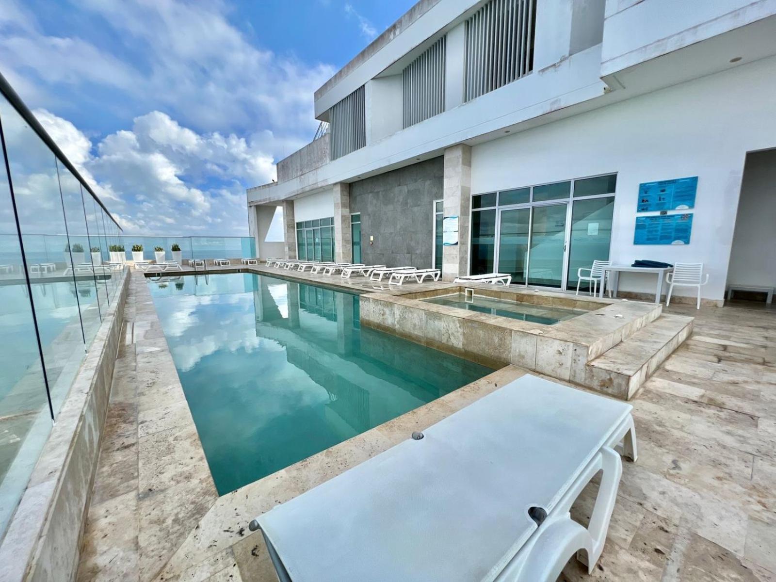 Oceanview Bocagrande Laguito Palmetto Sunset Building *